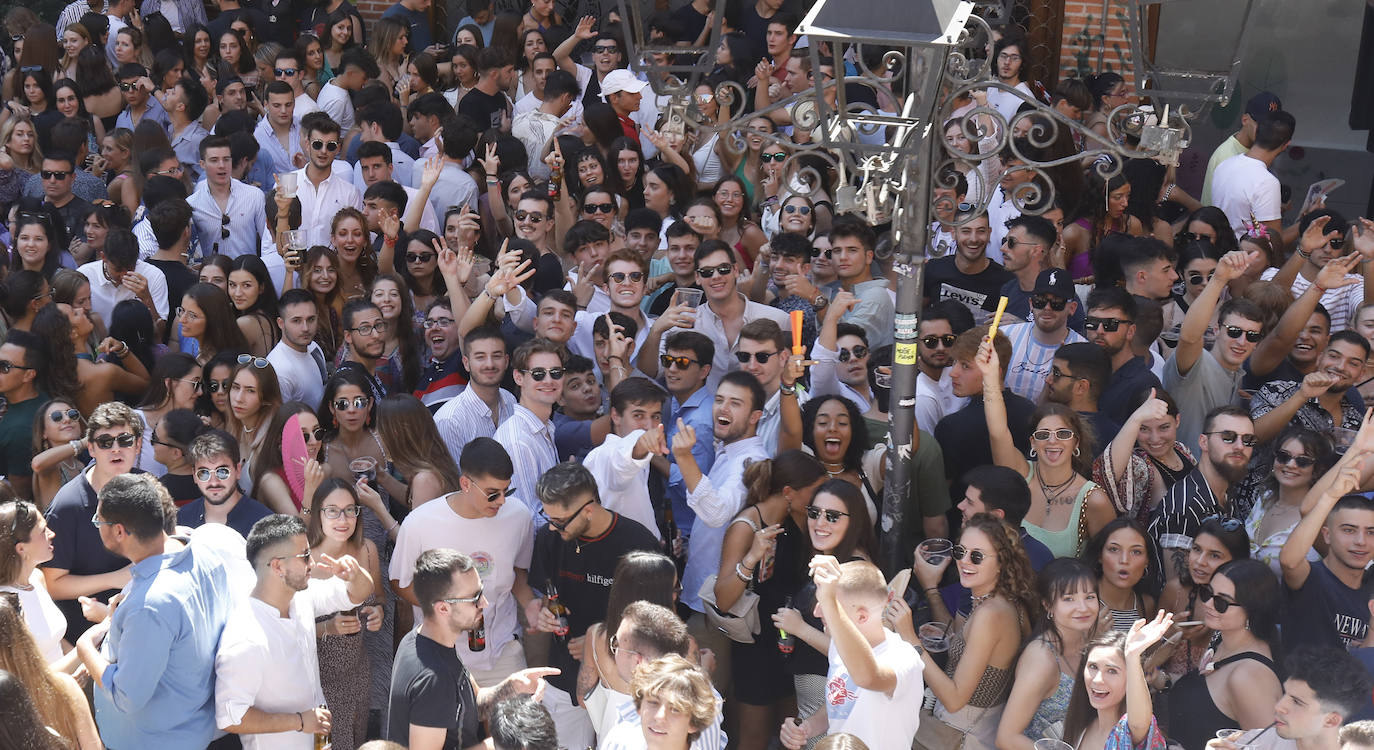 Fotos: La zona del Seminario, repleta con el &#039;Sarao Vermut&#039;