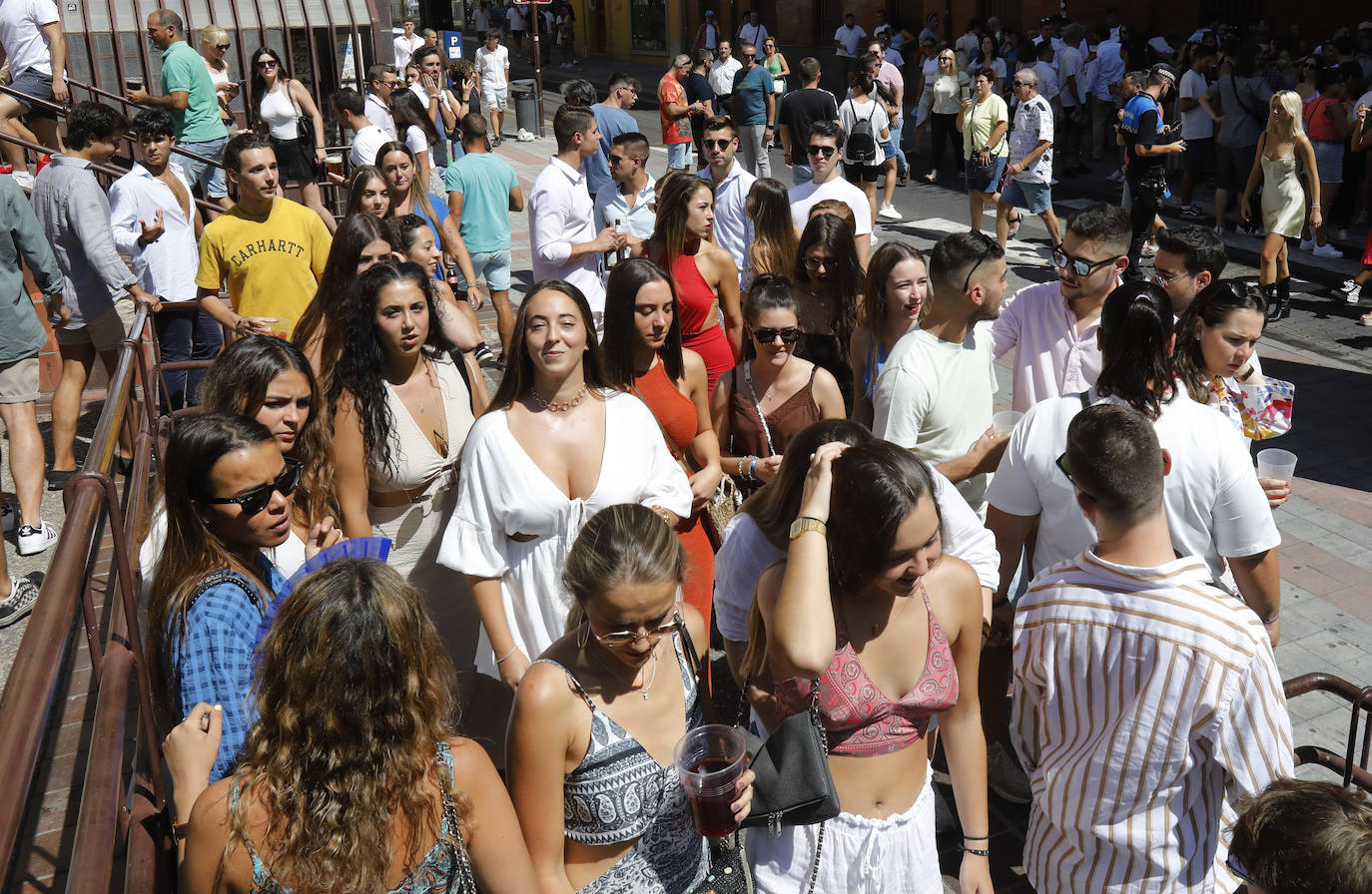 Fotos: La zona del Seminario, repleta con el &#039;Sarao Vermut&#039;