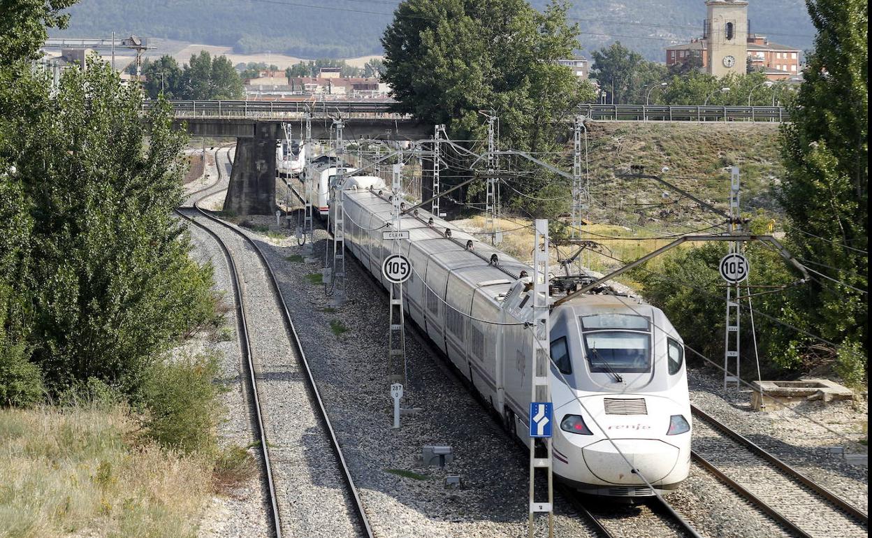 Palencia: Resuelta la incidencia que causó retrasos en siete trenes de larga distancia a la altura de Dueñas