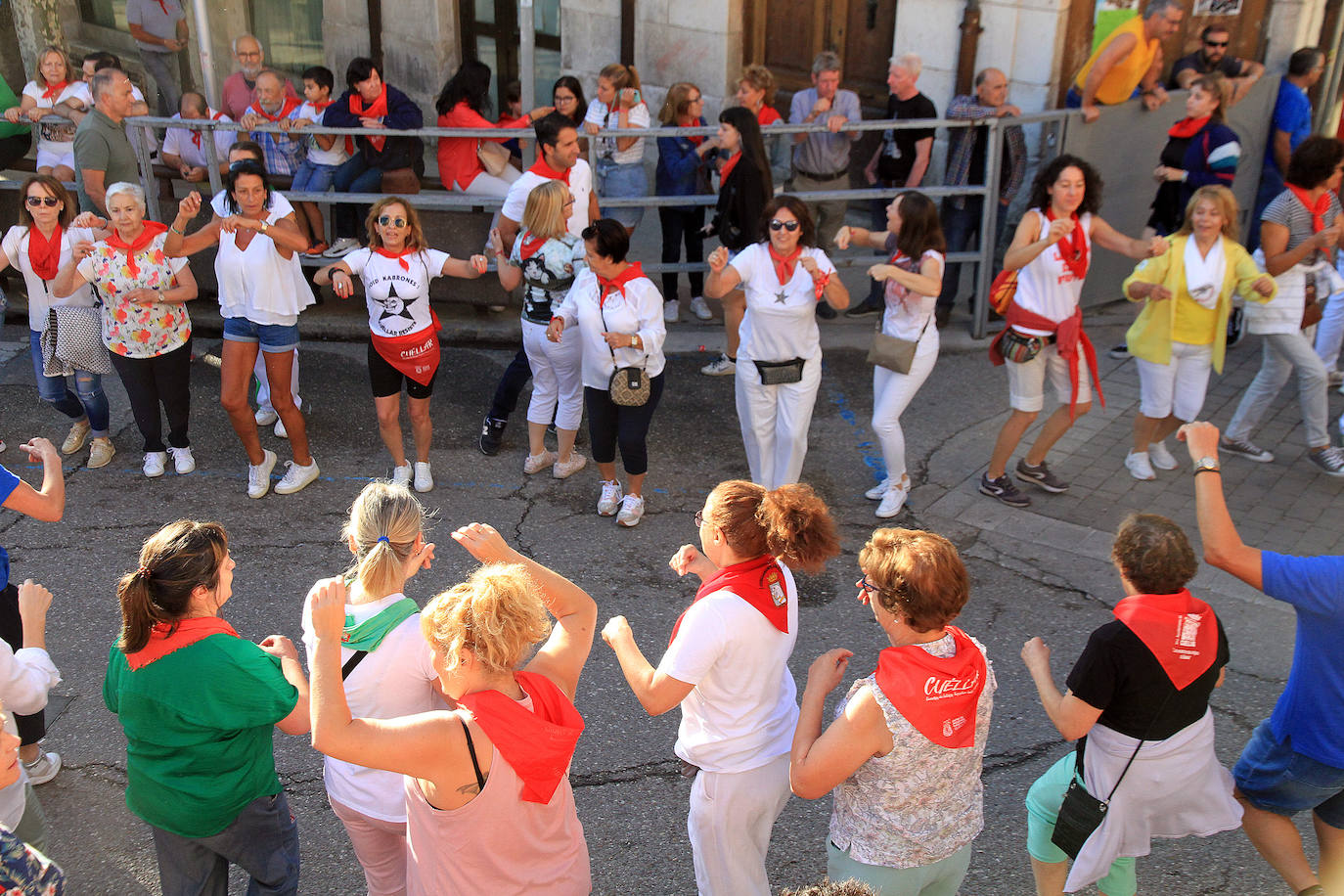 Encierro del martes en las fiestas de Cuéllar.