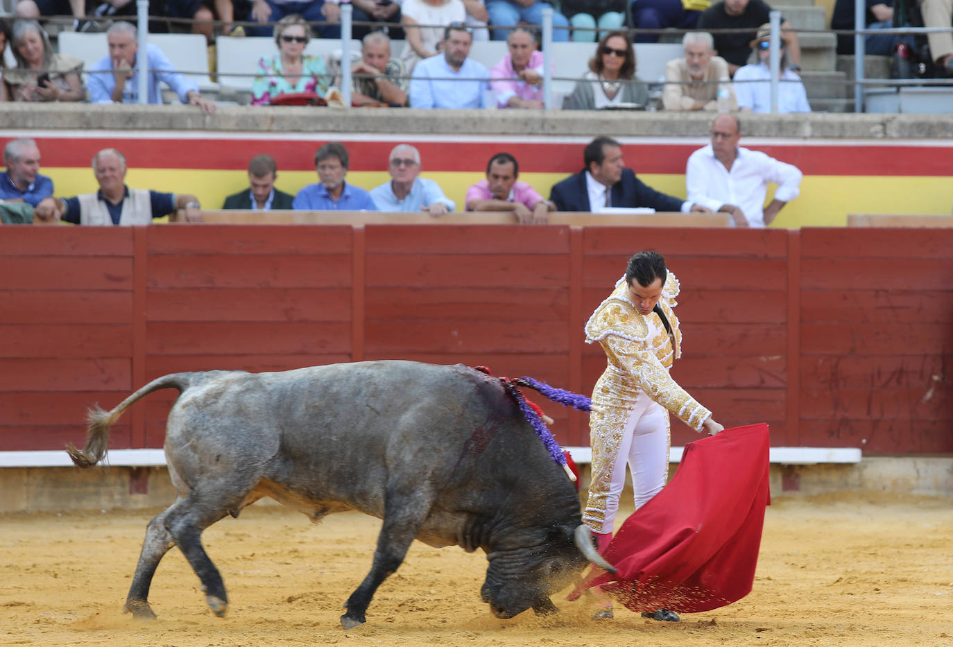 Fotos: Ferrera abre la Puerta Grande en la primera de San Antolín