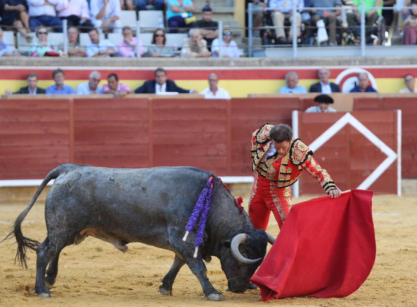 Fotos: Ferrera abre la Puerta Grande en la primera de San Antolín