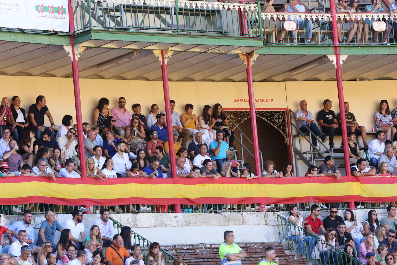 Fotos: Búscate en las gradas de la plaza de toros de Valladolid (1/3)