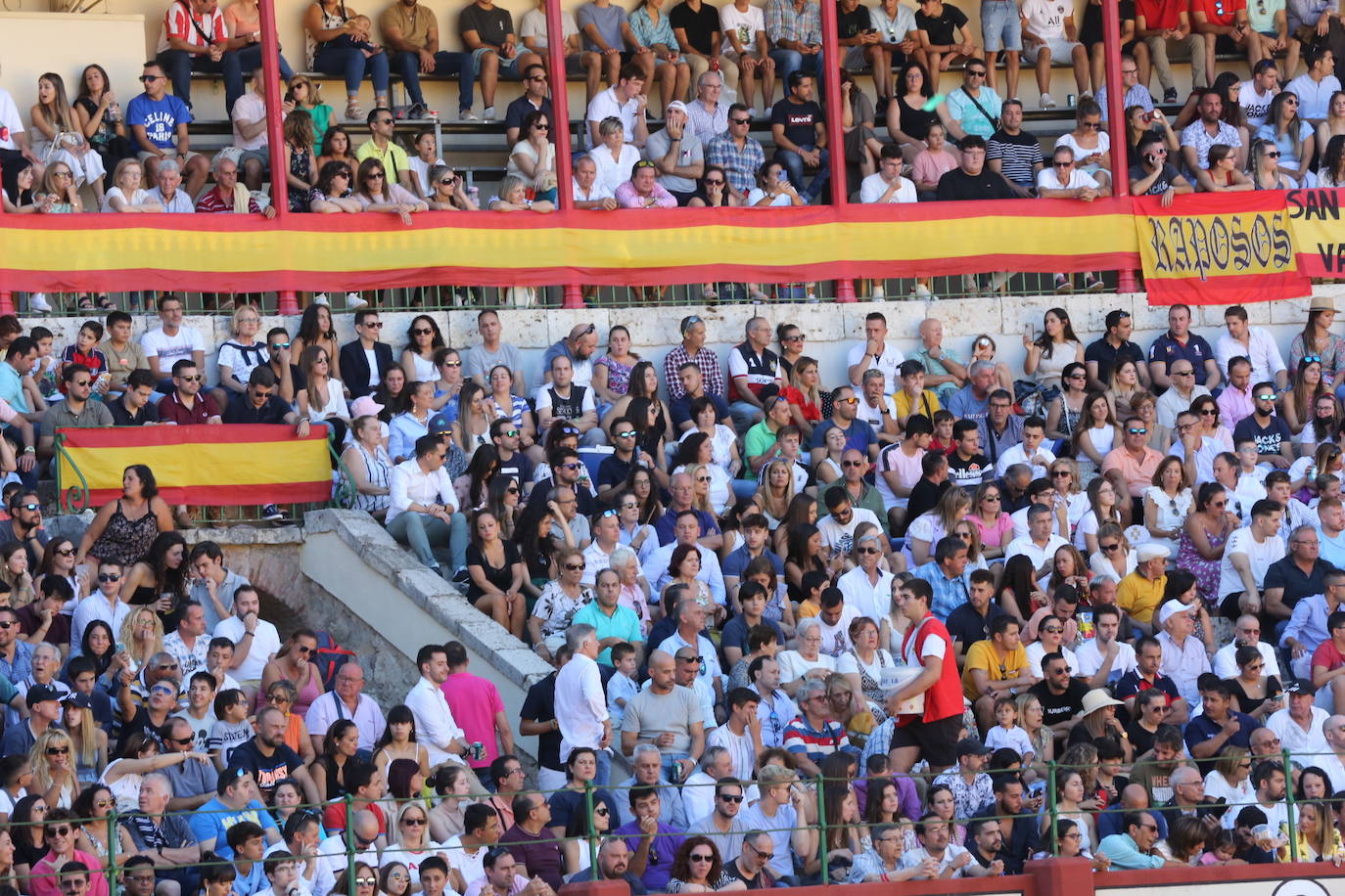 Fotos: Búscate en las gradas de la plaza de toros de Valladolid (1/3)