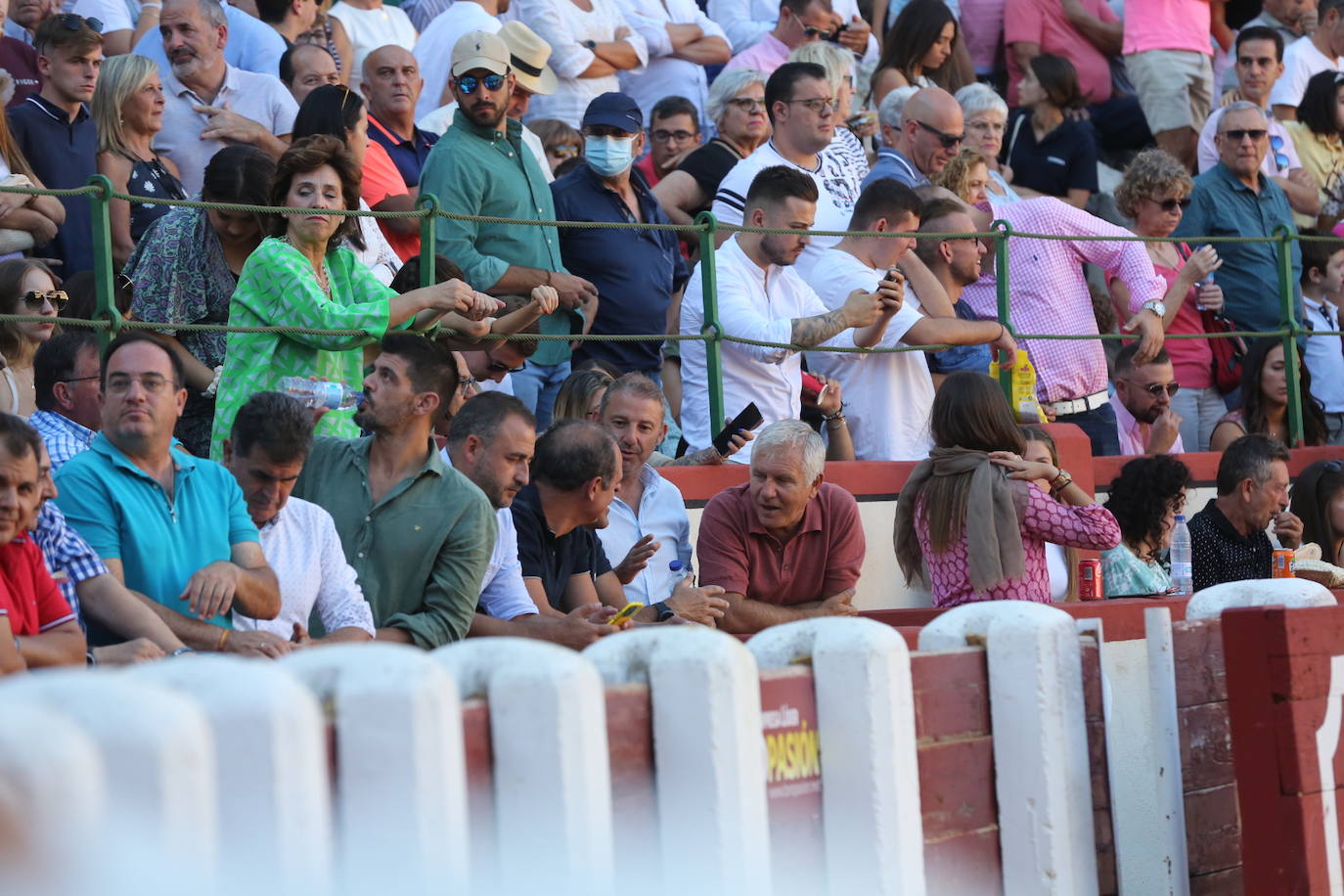 Fotos: Búscate en las gradas de la plaza de toros de Valladolid (3/3)