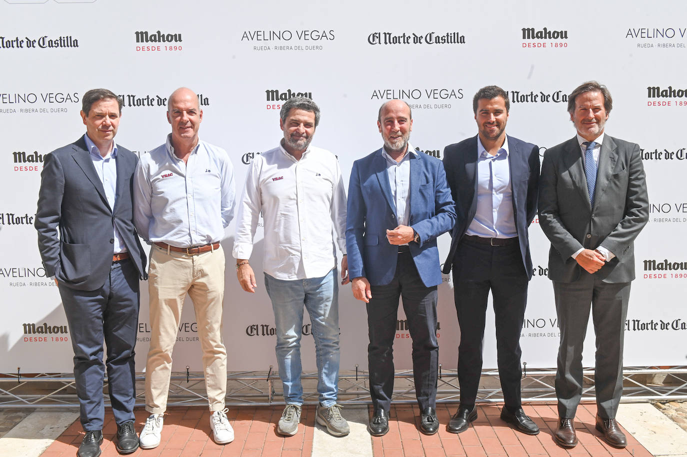 Los representantes del VRAC: Juan Guilarte, Fernando Cubero, Hernando Calleja, Chema Valentín-Gamazo, Álvaro Ferrández y Pablo Mateos.