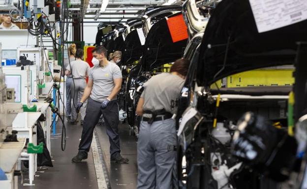 Renault para tres días Montaje por cuellos de botella en los microchips