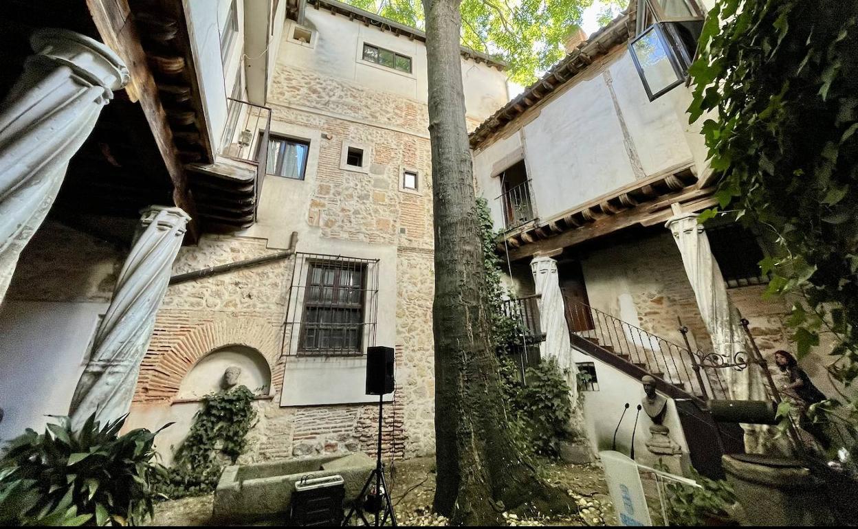 Patio de la Casa de los del Río.