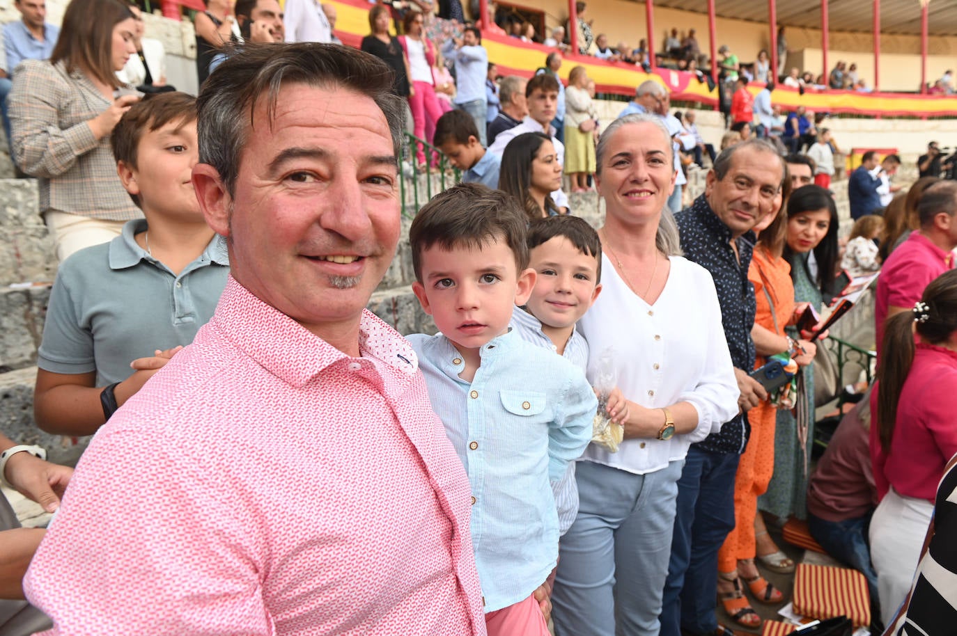 Manuel Alonso Talegón y Lourdes Copa con sus hijos Jaime y Manuel.