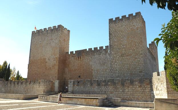 Castillo de Encinas de Esgueva, en una imagen de archivo 