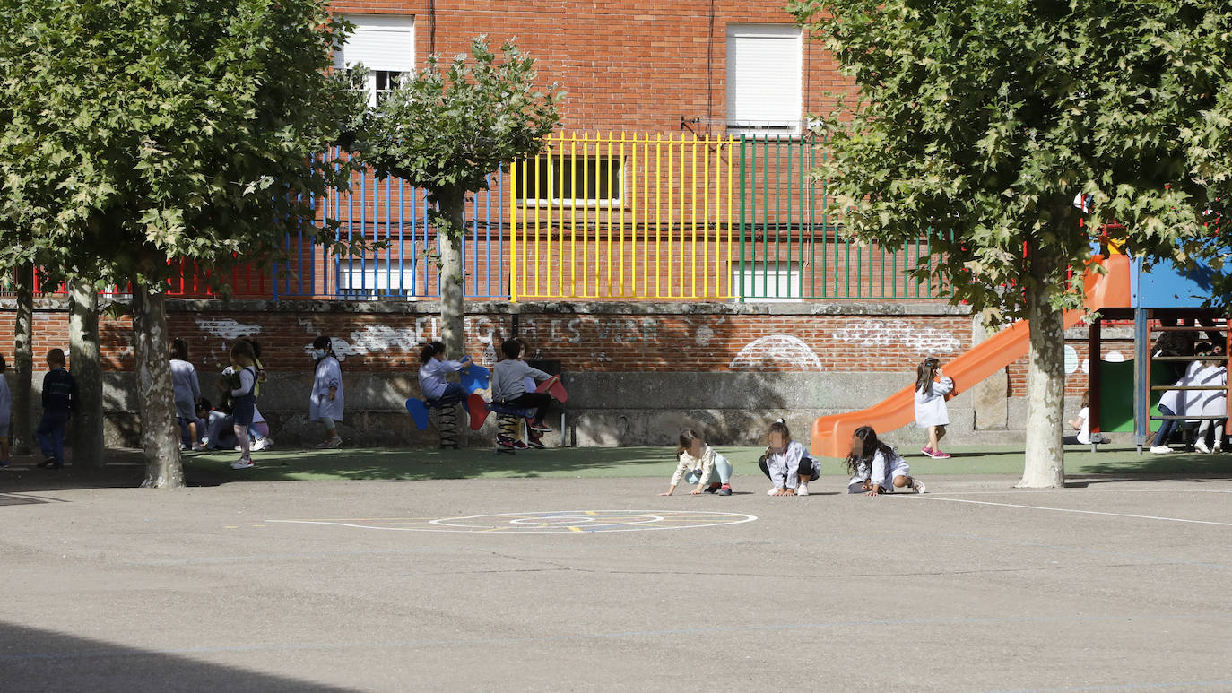 Fotos: Los escolares de Palencia vuelven al colegio