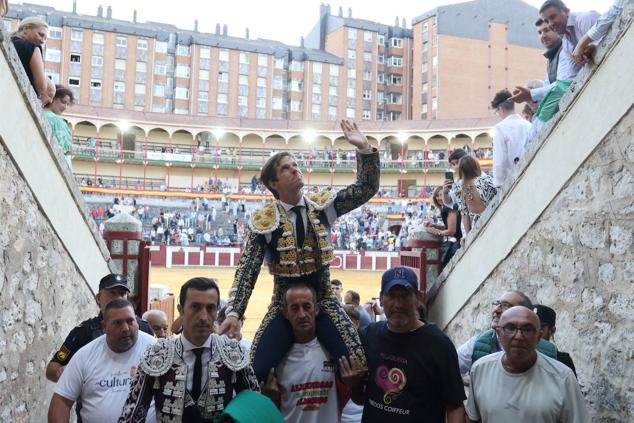 Fotos: Morante de la Puebla, El Juli y Tomás Rufo en la Plaza de Toros de Valladolid