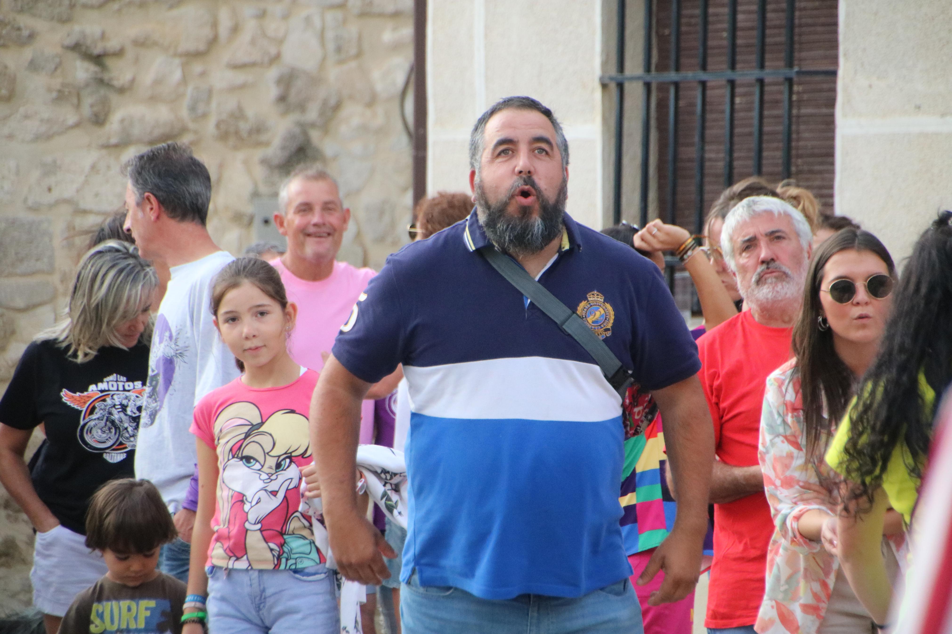 Las peñas protagonizan unas fiestas multitudinarias