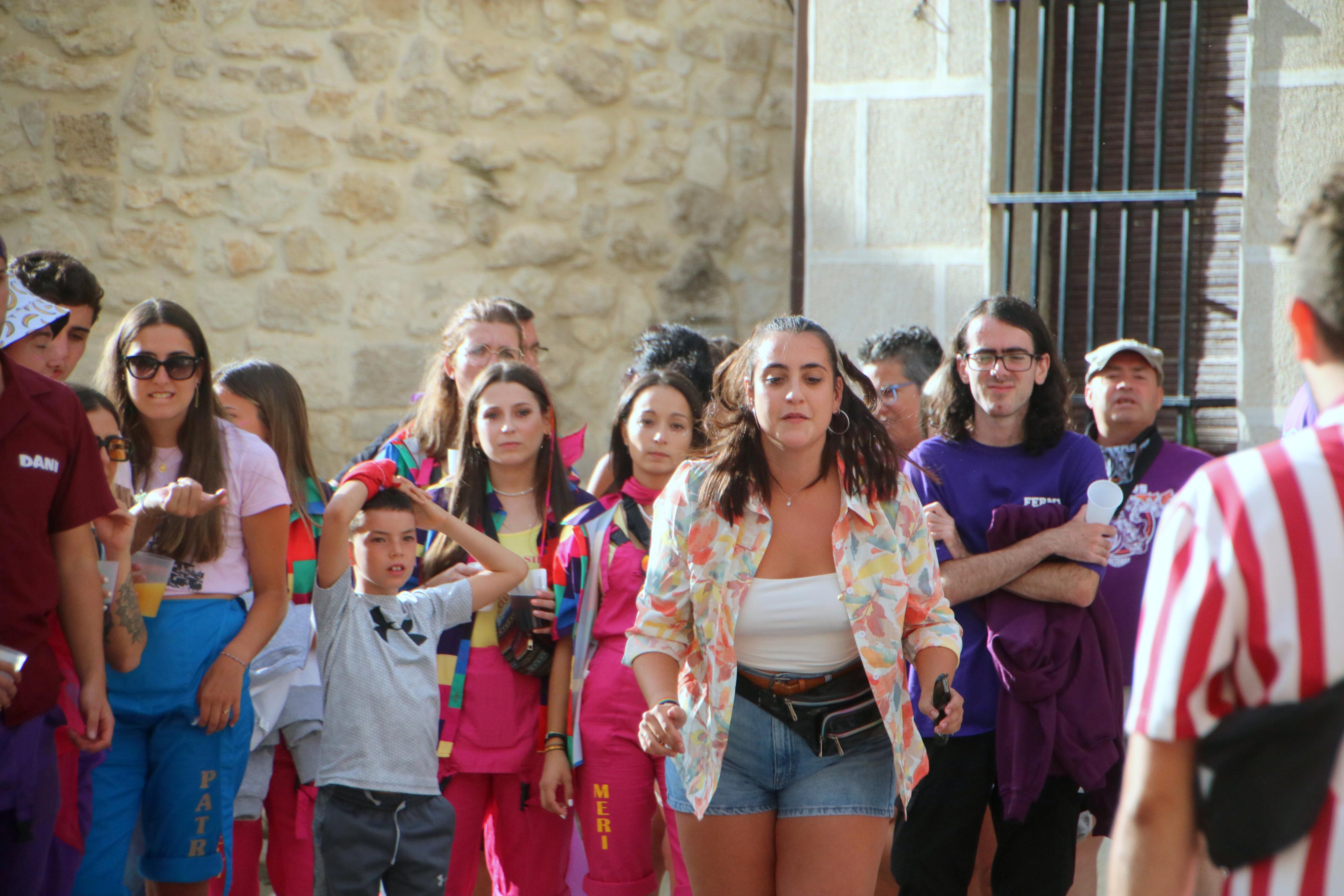 Las peñas protagonizan unas fiestas multitudinarias