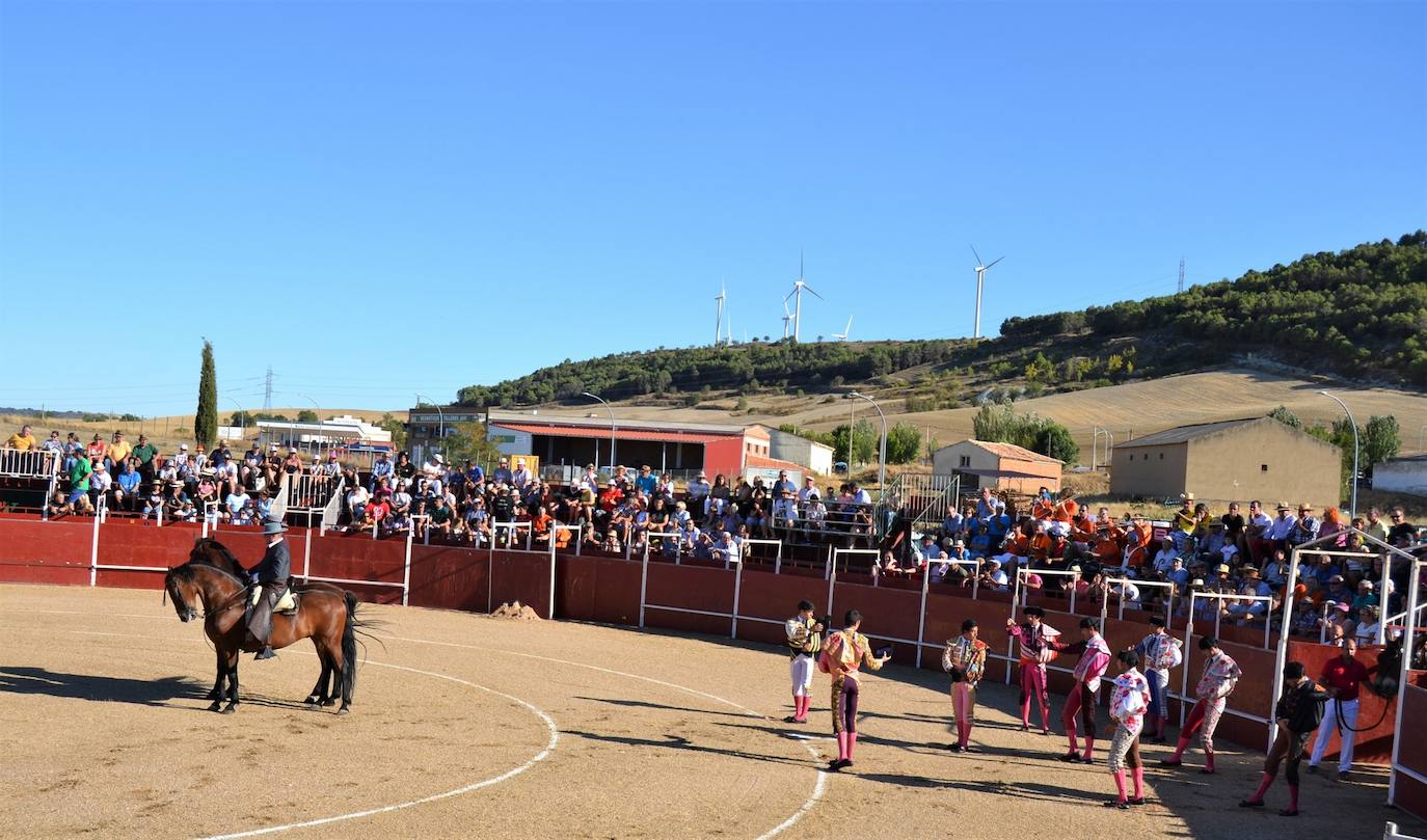 Fotos: Animadas fiestas de la Santa Cruz en Astudillo