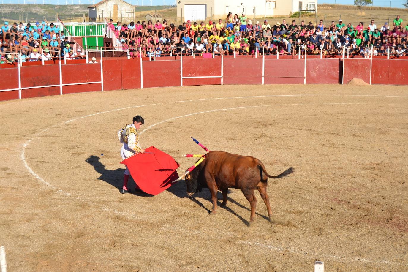 Fotos: Animadas fiestas de la Santa Cruz en Astudillo