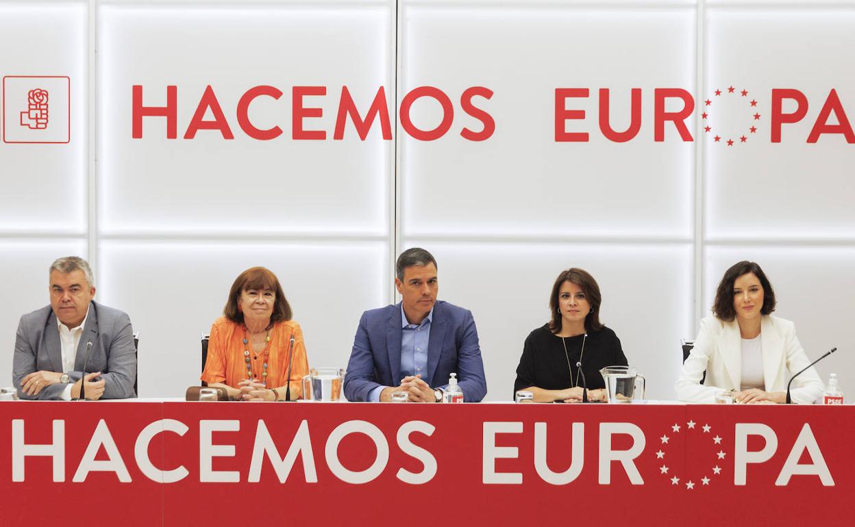 Pedro Sánchez preside una ejecutiva del PSOE.