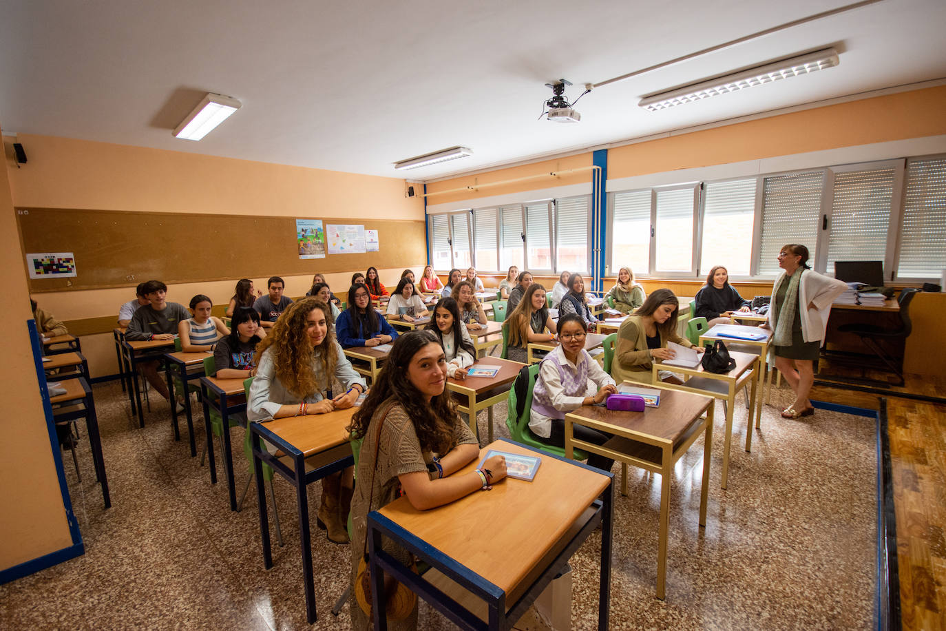 Fotos: Maristas da la bienvenida a los alumnos de ESO y Bachillerato