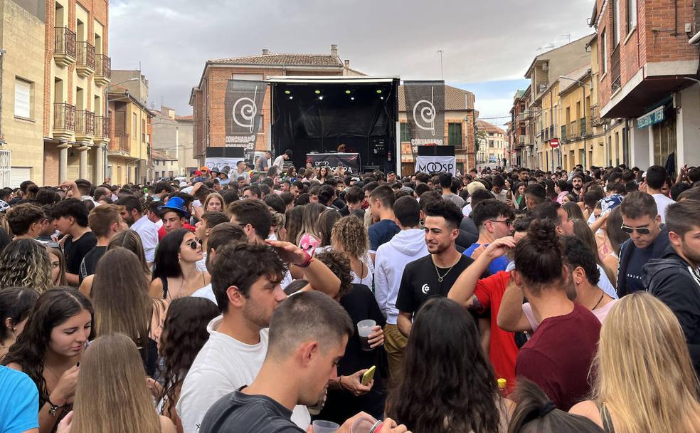 Vermú en Carbonero el Mayor este lunes.