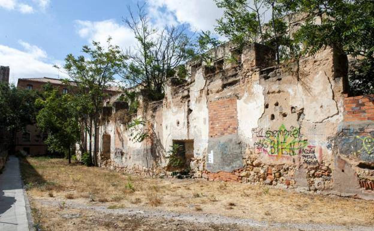 Espacio donde se prevé la residencia de estudiantes y el nuevo aparcamiento.