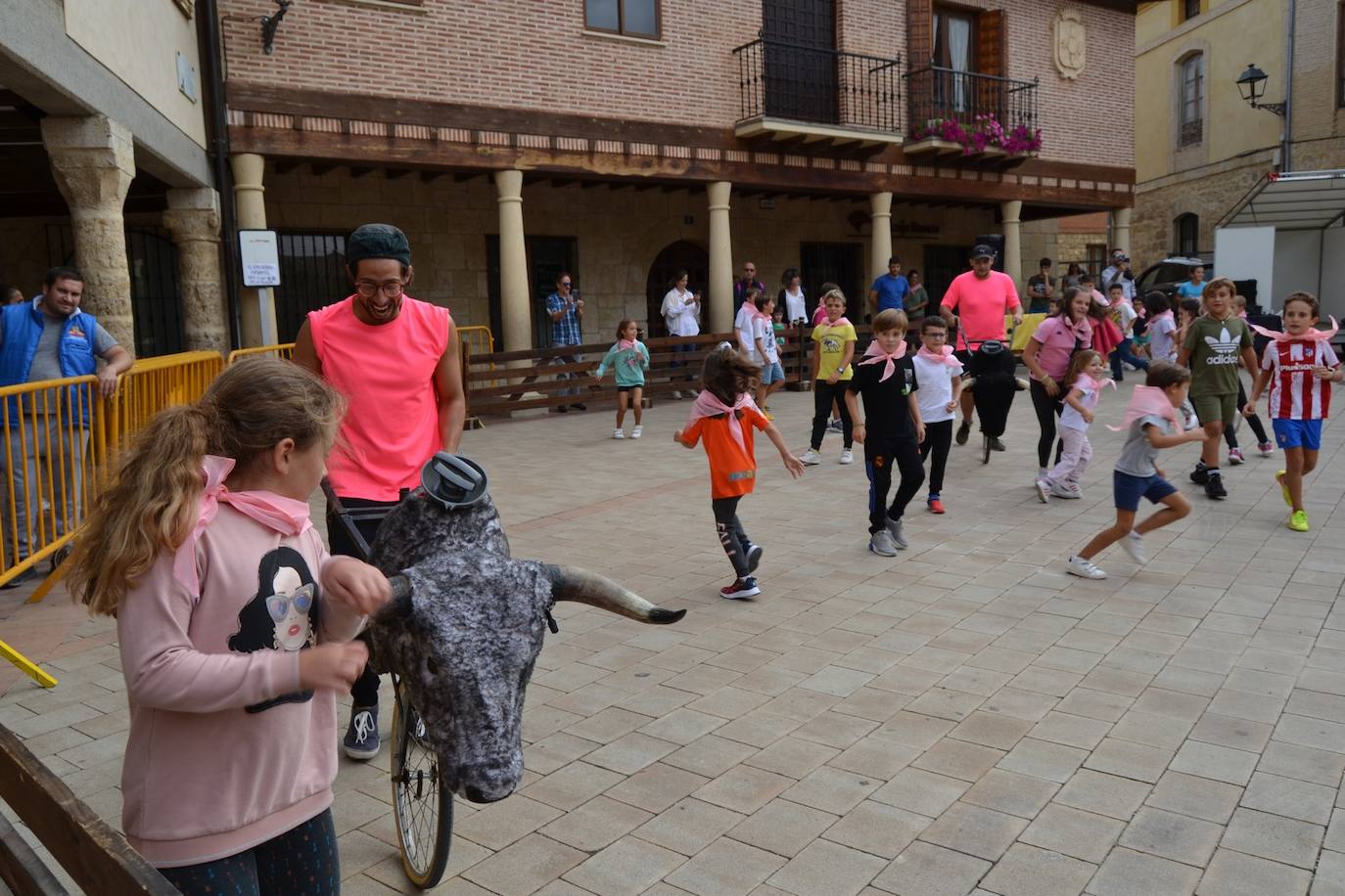 Fotos: Astudillo despide sus fiestas con el día grande de la Cruz