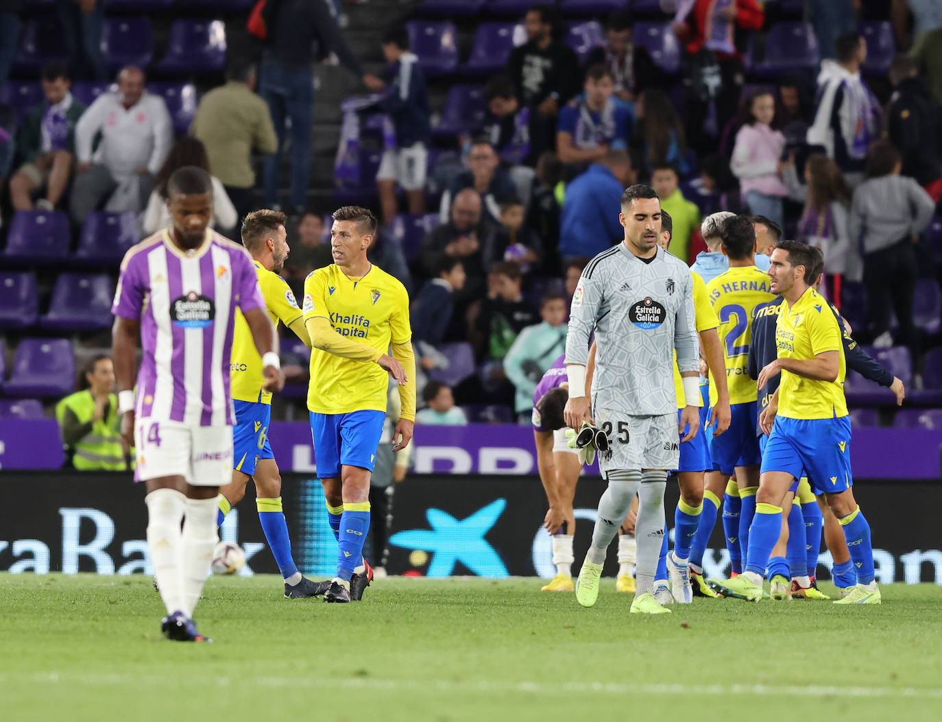 El Real Valladolid cae en casa ante el Cádiz (0-1).