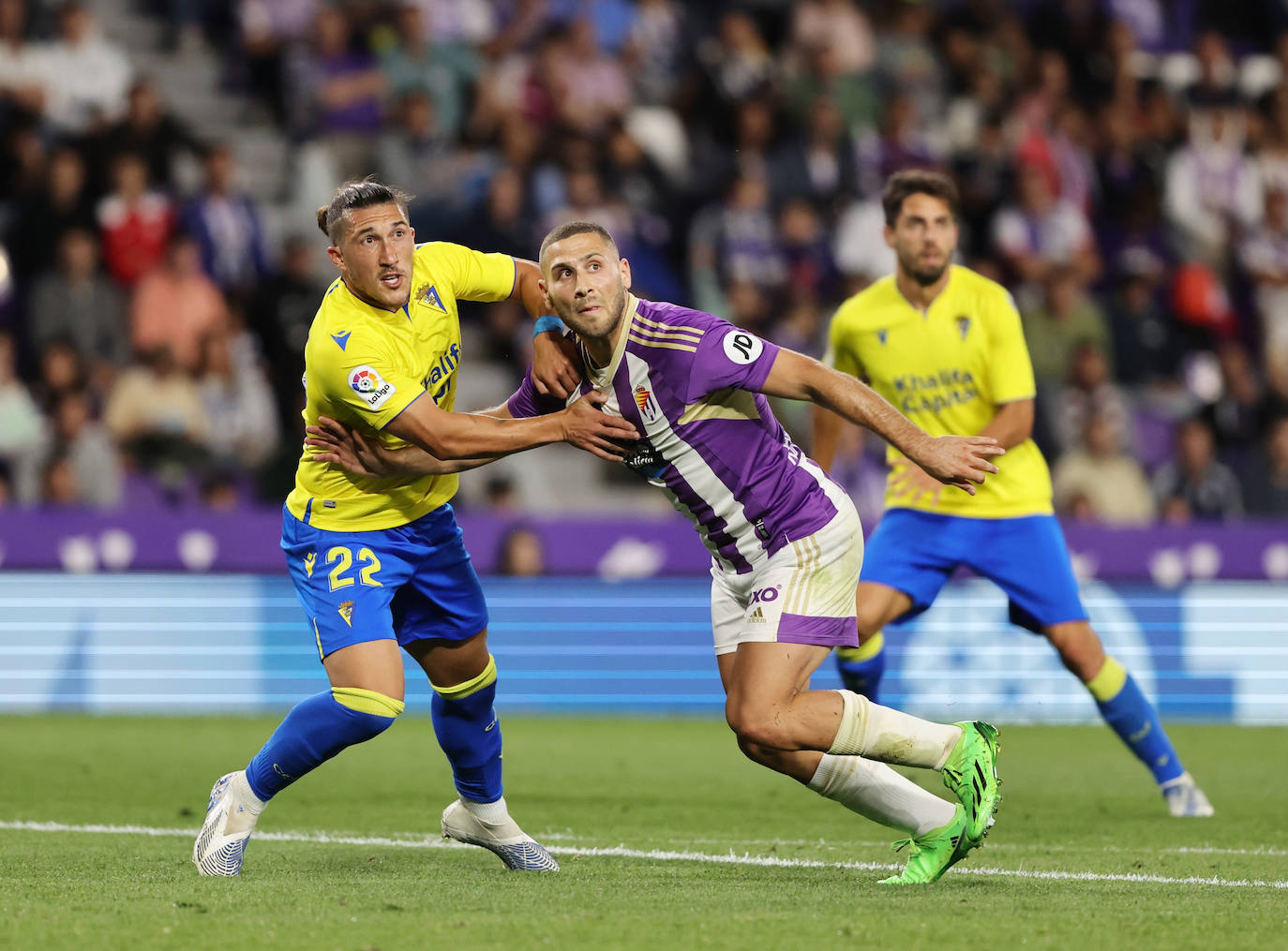 El Real Valladolid cae en casa ante el Cádiz (0-1).