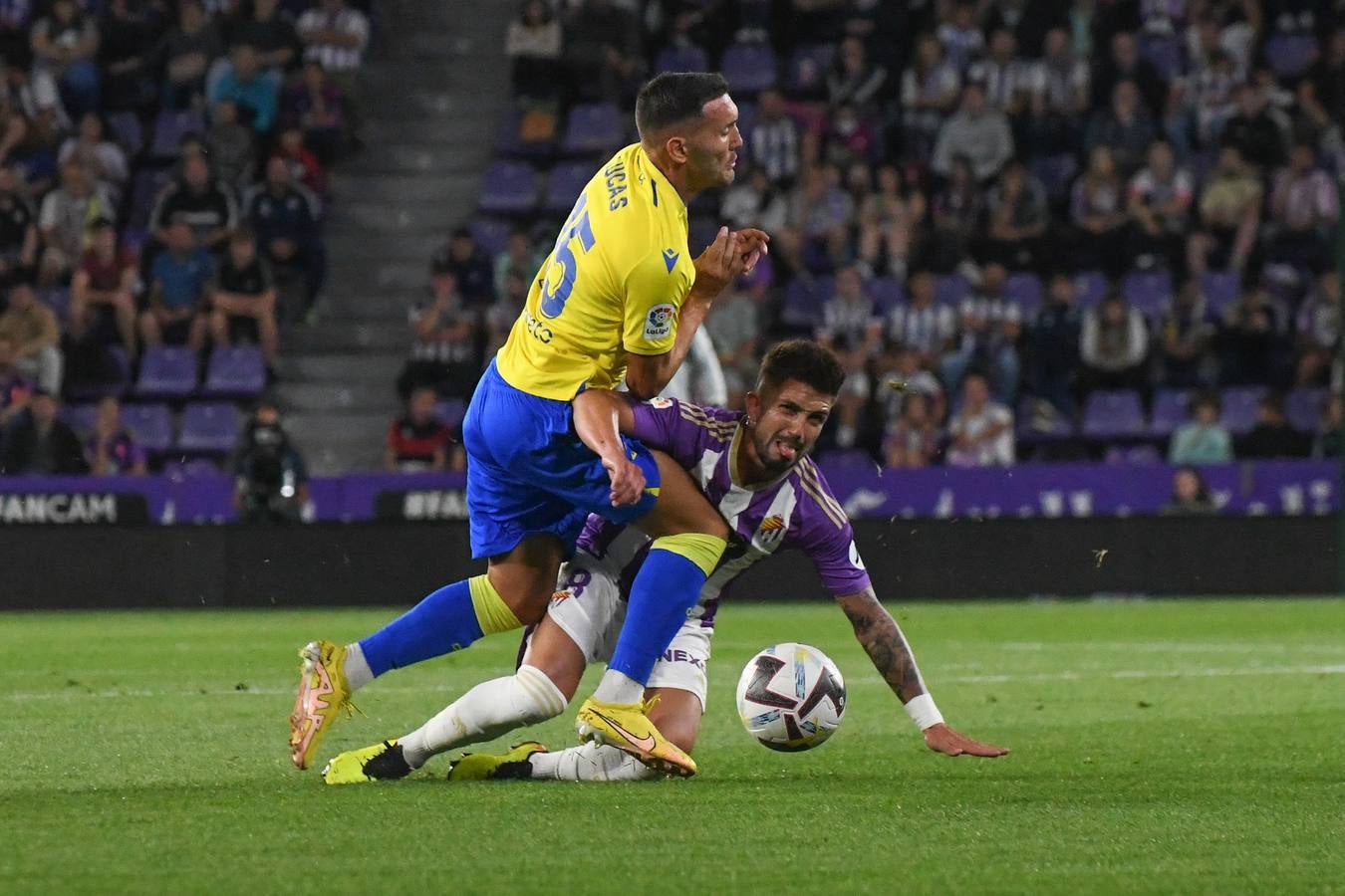 Fotos: Derrota del Real Valladolid ante el Cádiz (1/3)