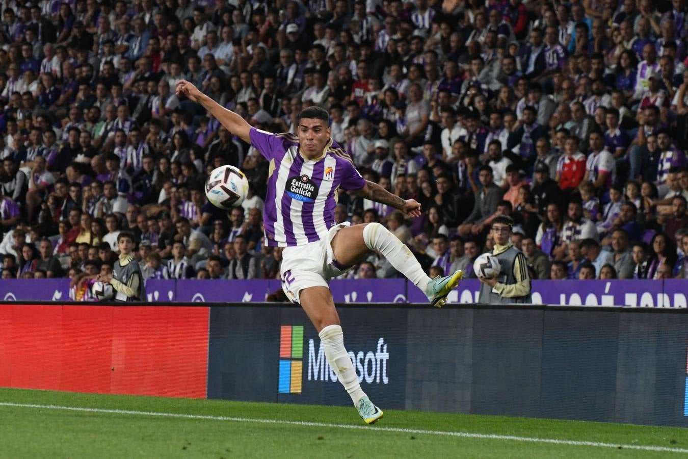 Fotos: Derrota del Real Valladolid ante el Cádiz (1/3)