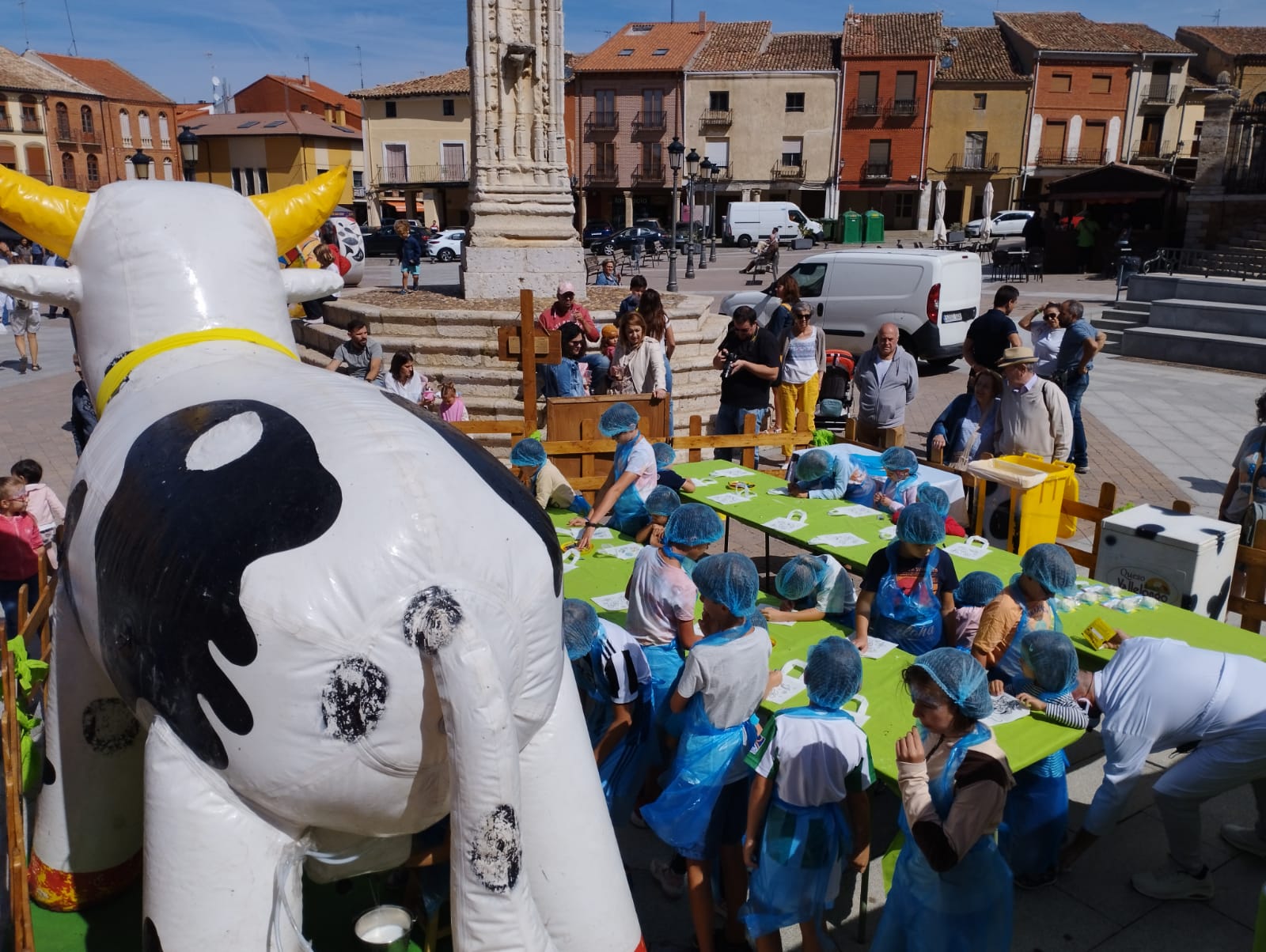 Fotos: XI edición del Mercado de Quesos de Villalón de Campos