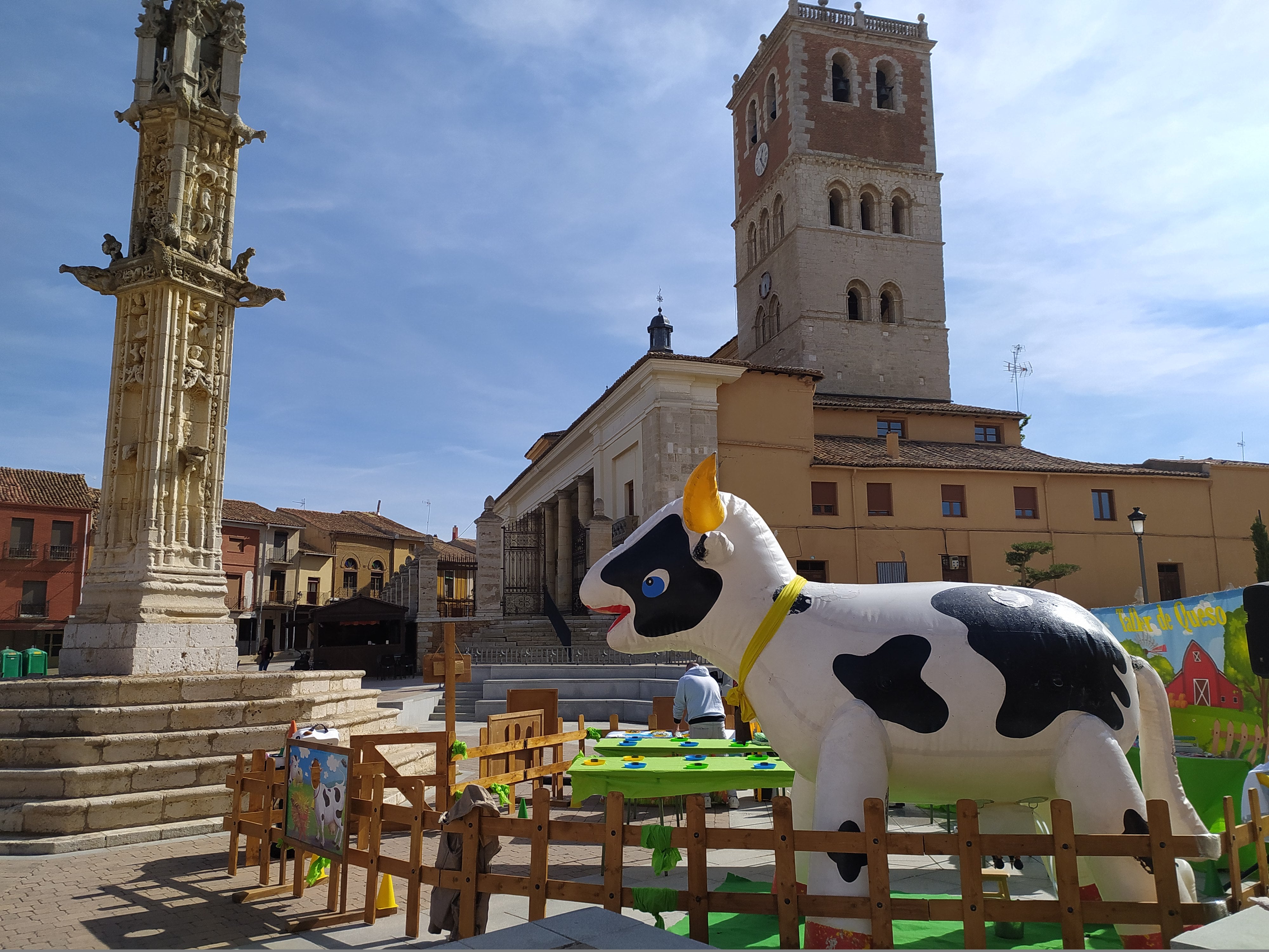 Fotos: XI edición del Mercado de Quesos de Villalón de Campos