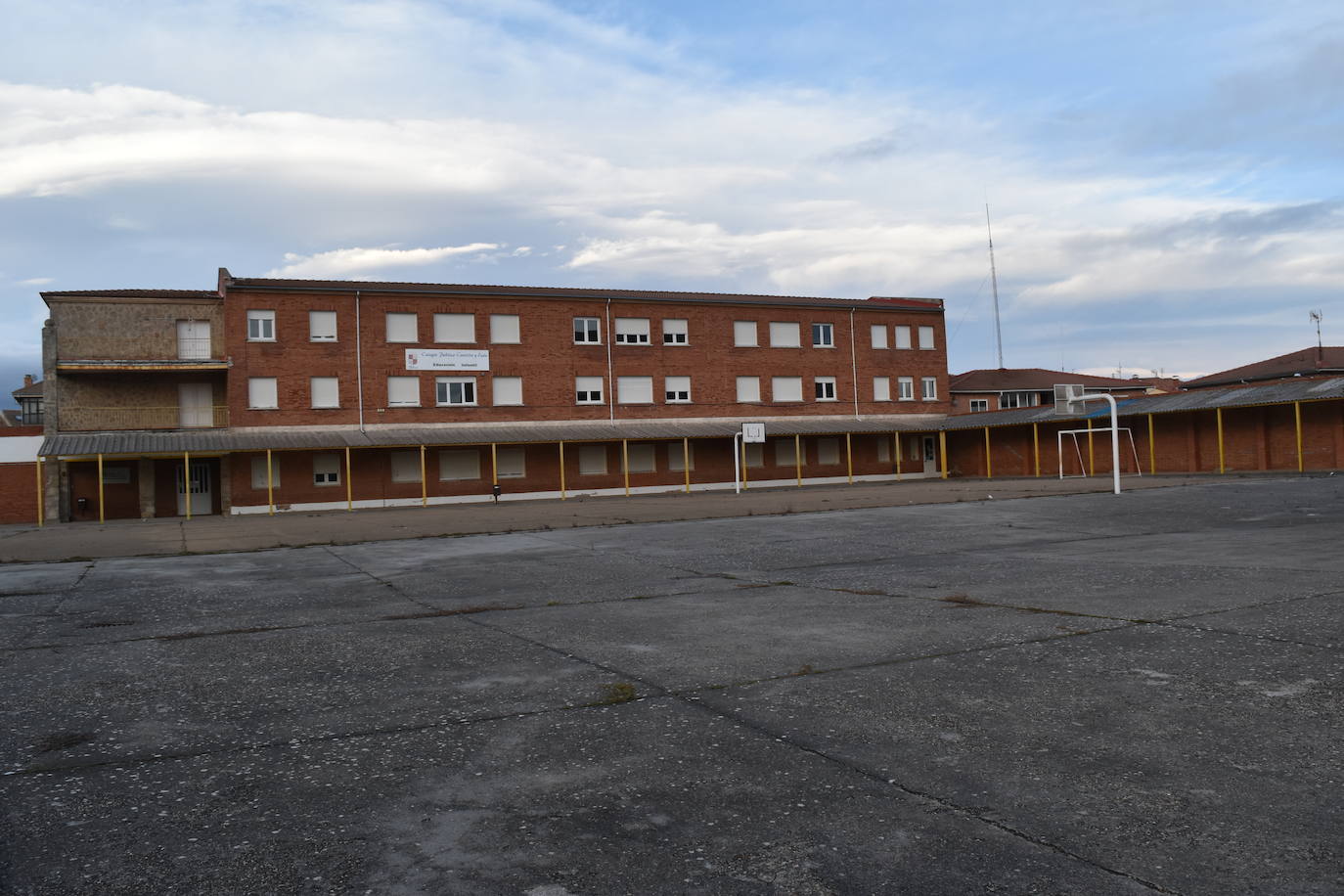 Se va a construir un centro de salud, cuyas obras de adjudicaron por 5,5 millones de euros. 