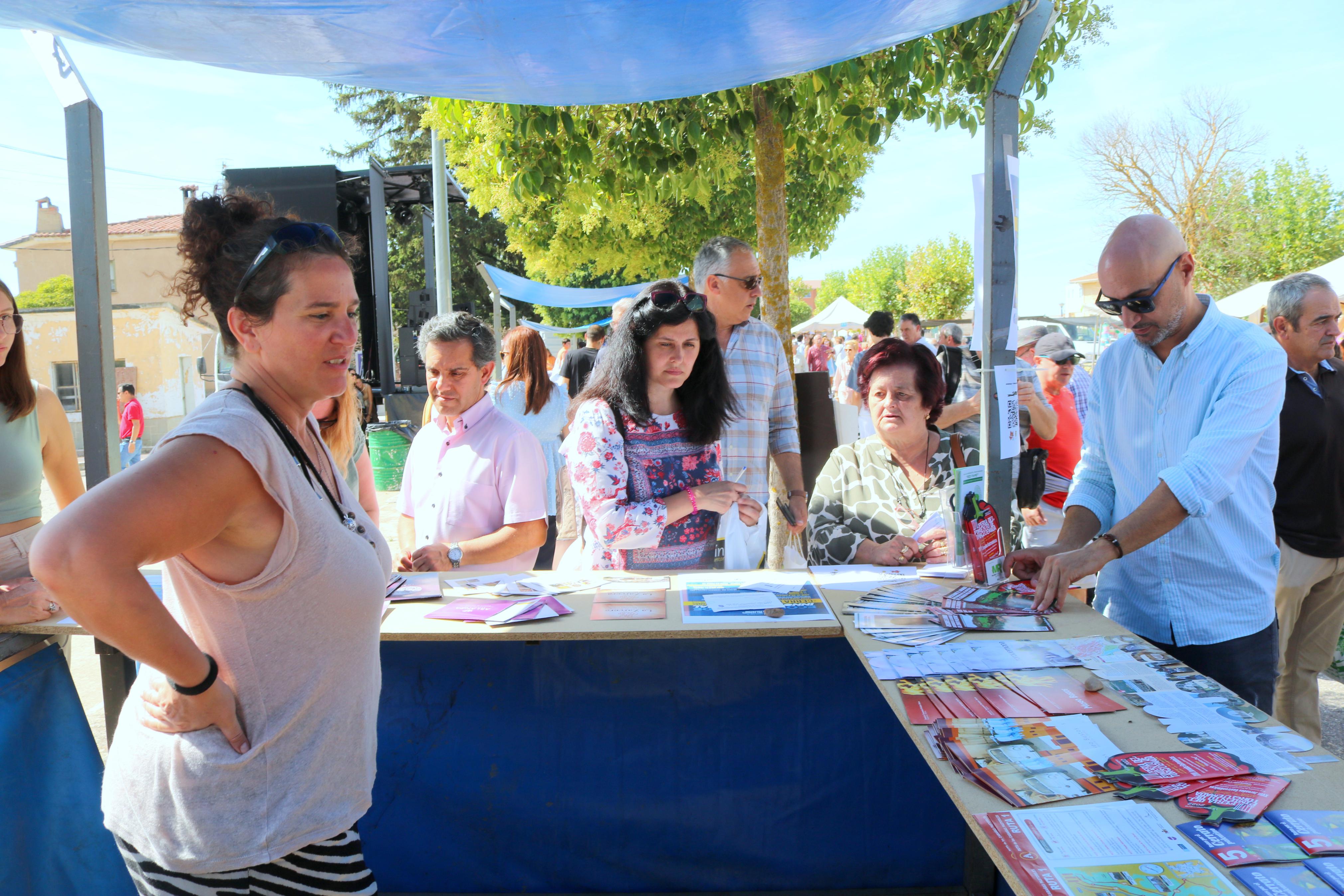 La Feria del Pimiento congregó a numeroso público durante toda la jornada
