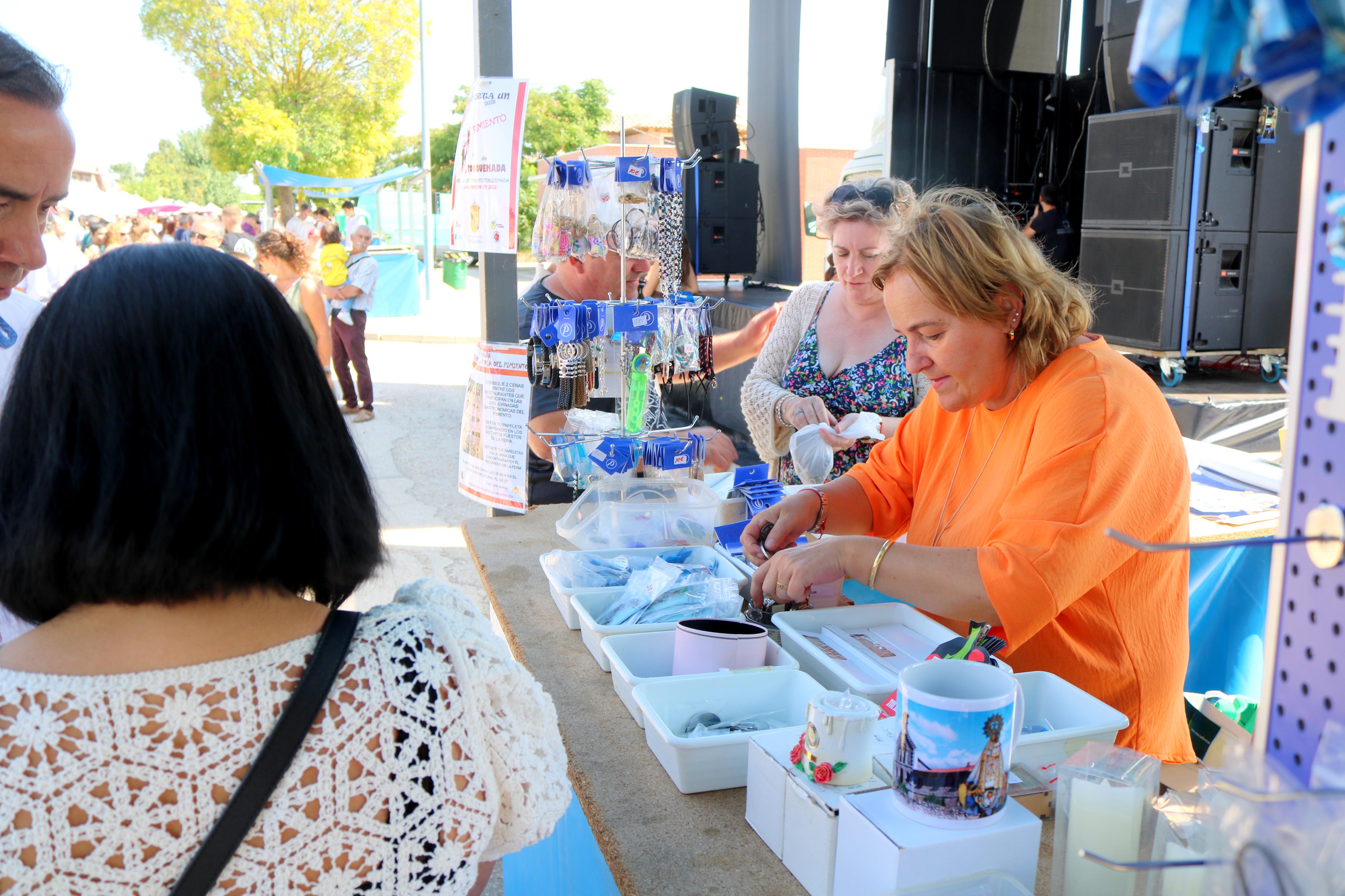 La Feria del Pimiento congregó a numeroso público durante toda la jornada
