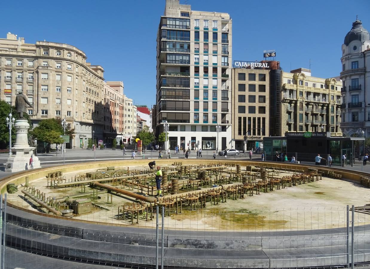 Fotos: Obras de remodelación de la fuente de la plaza de Zorrilla de Valladolid