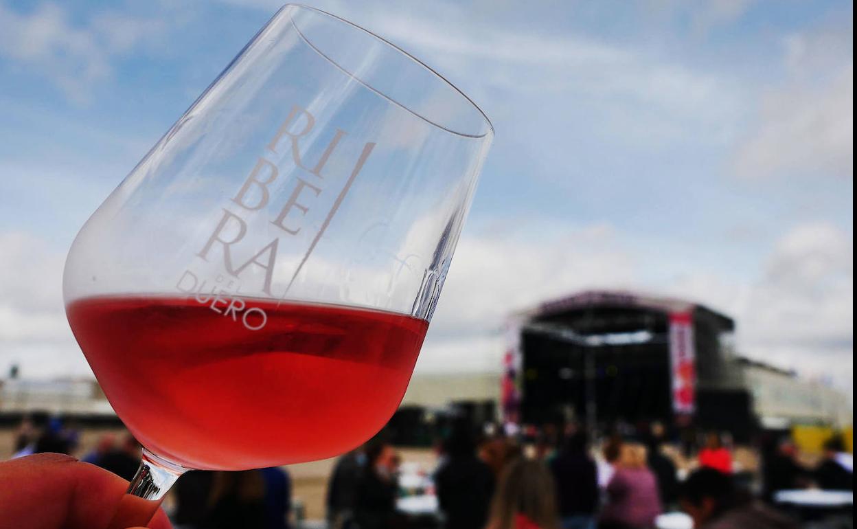 Aranda se prepara para celebrar la vendimia entre vinos y música