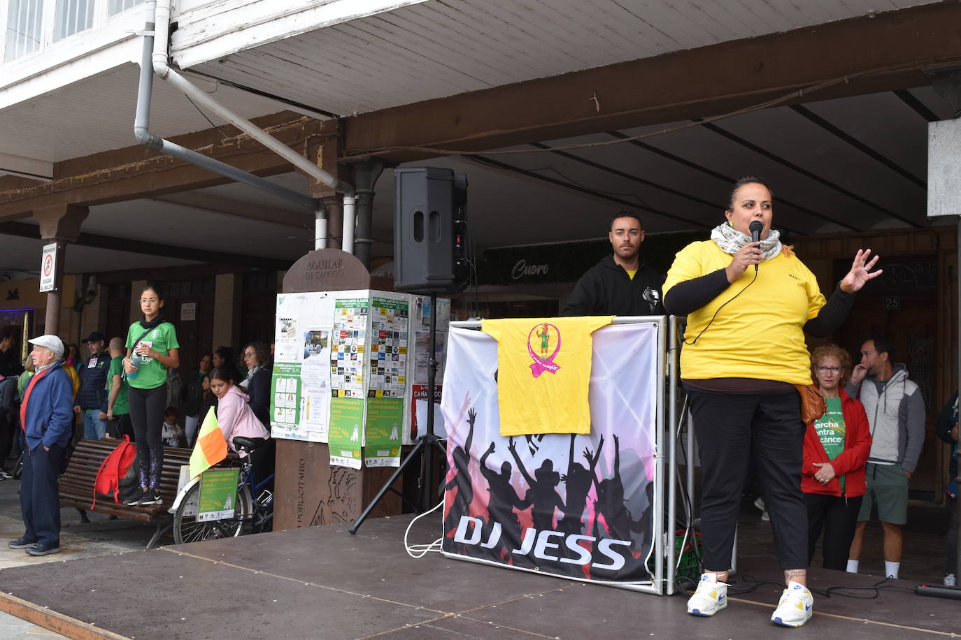 Fotos: Aguilar de Campoo se mueve contra el cáncer