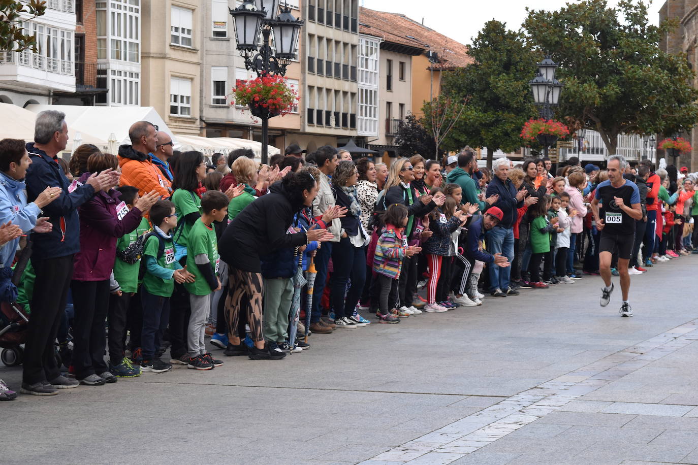 Fotos: Aguilar de Campoo se mueve contra el cáncer