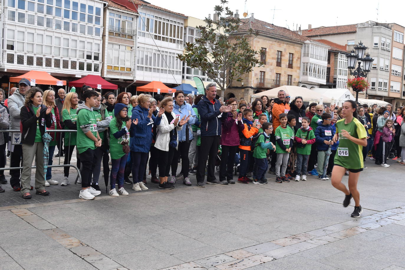 Fotos: Aguilar de Campoo se mueve contra el cáncer