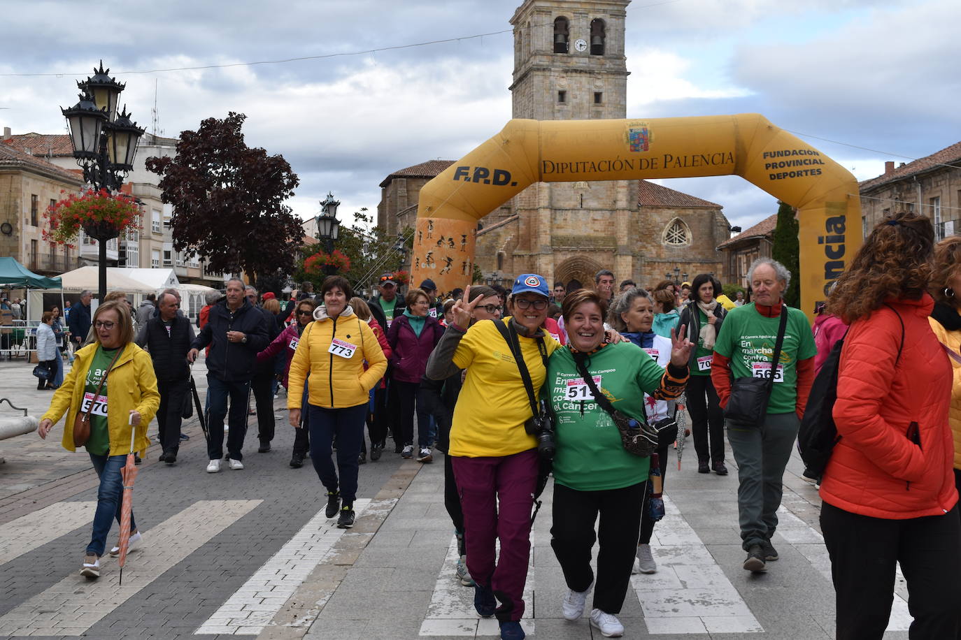 Fotos: Aguilar de Campoo se mueve contra el cáncer