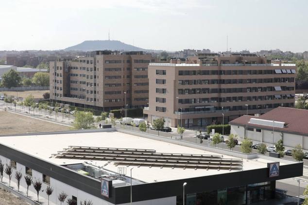 Fotos: Paisaje de grúas y excavadoras en el barrio de Viveros