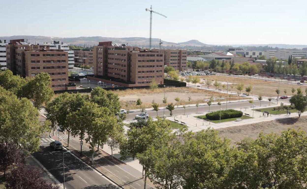 Bloques en construcción en el barrio de Viveros.