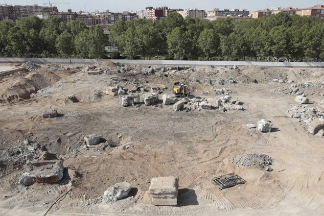 Fotos: Paisaje de grúas y excavadoras en el barrio de Viveros