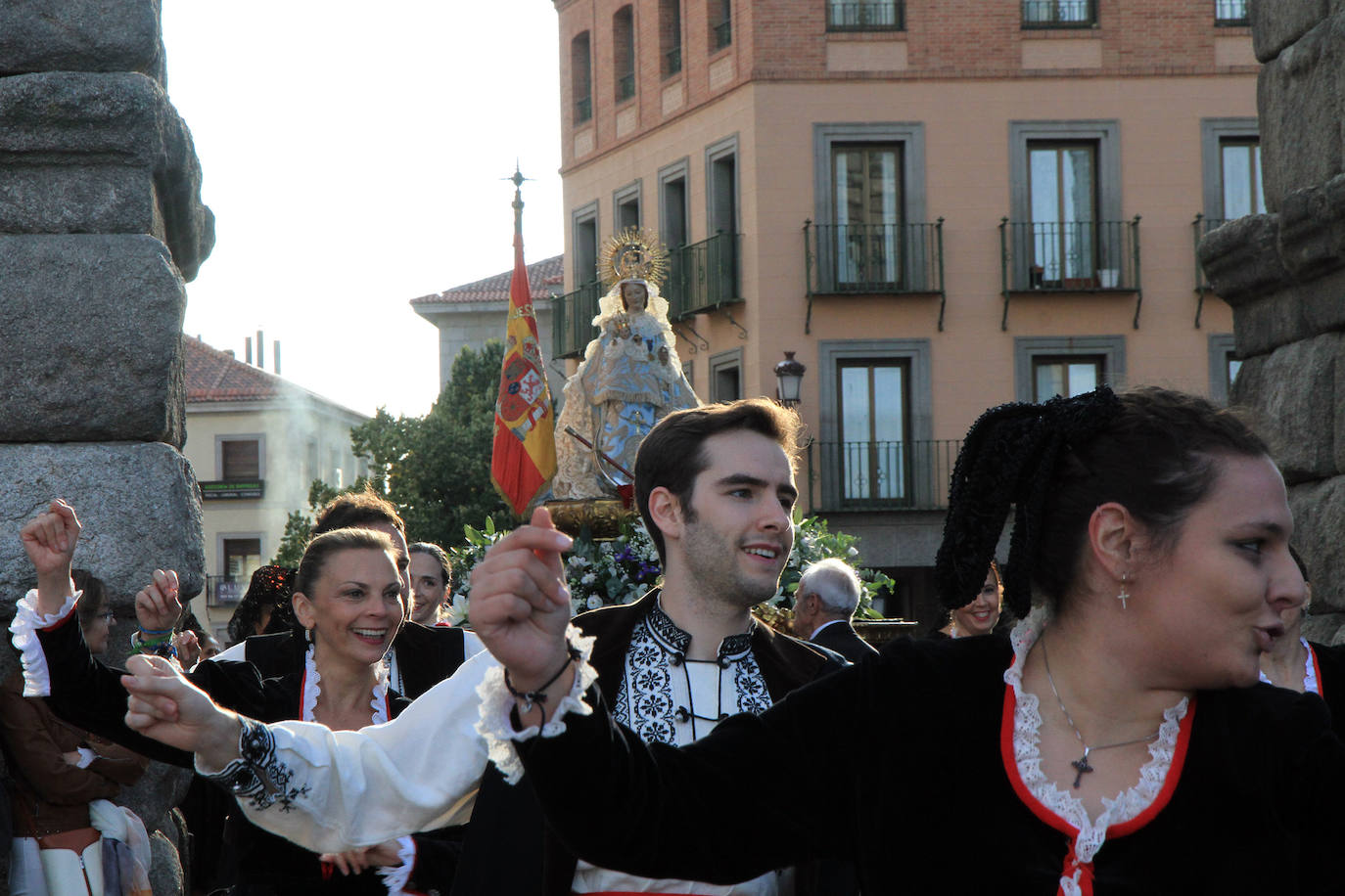 Bajada de la Virgen de la Fuencisla, desde la Catedral hasta su santuario.