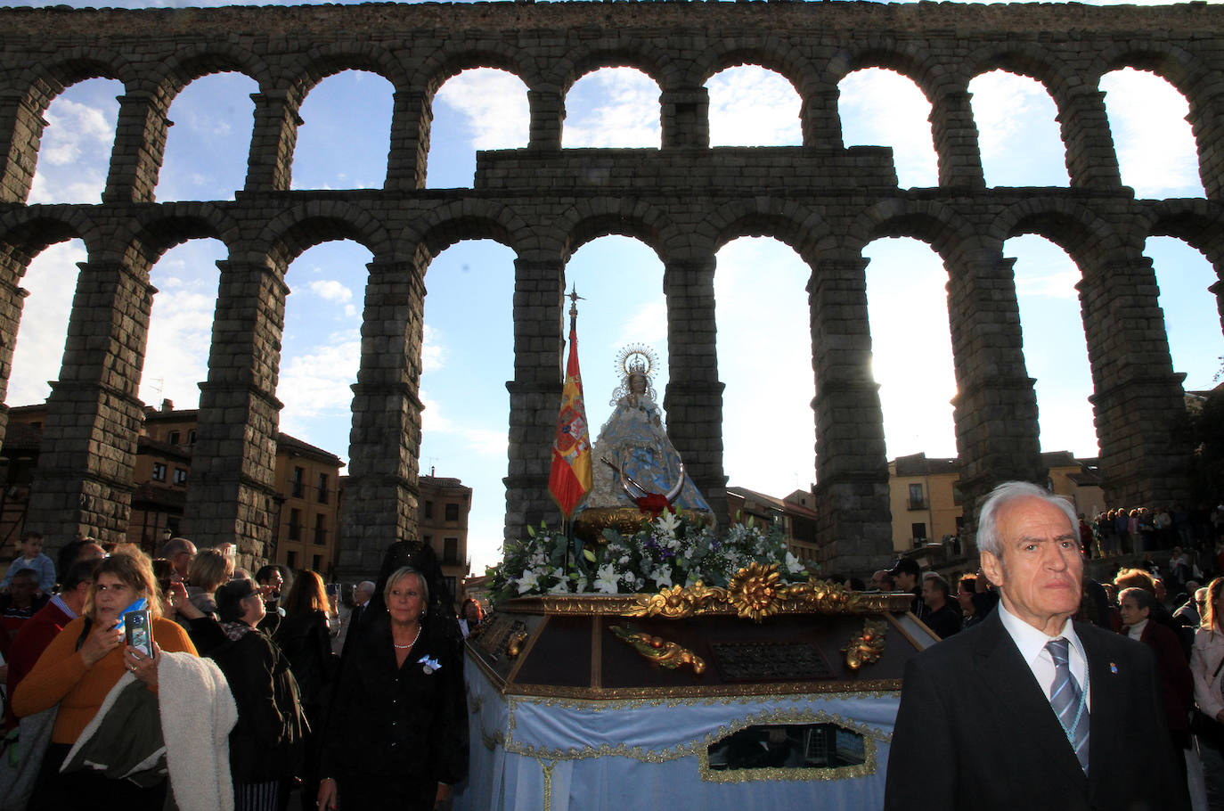 Bajada de la Virgen de la Fuencisla, desde la Catedral hasta su santuario.