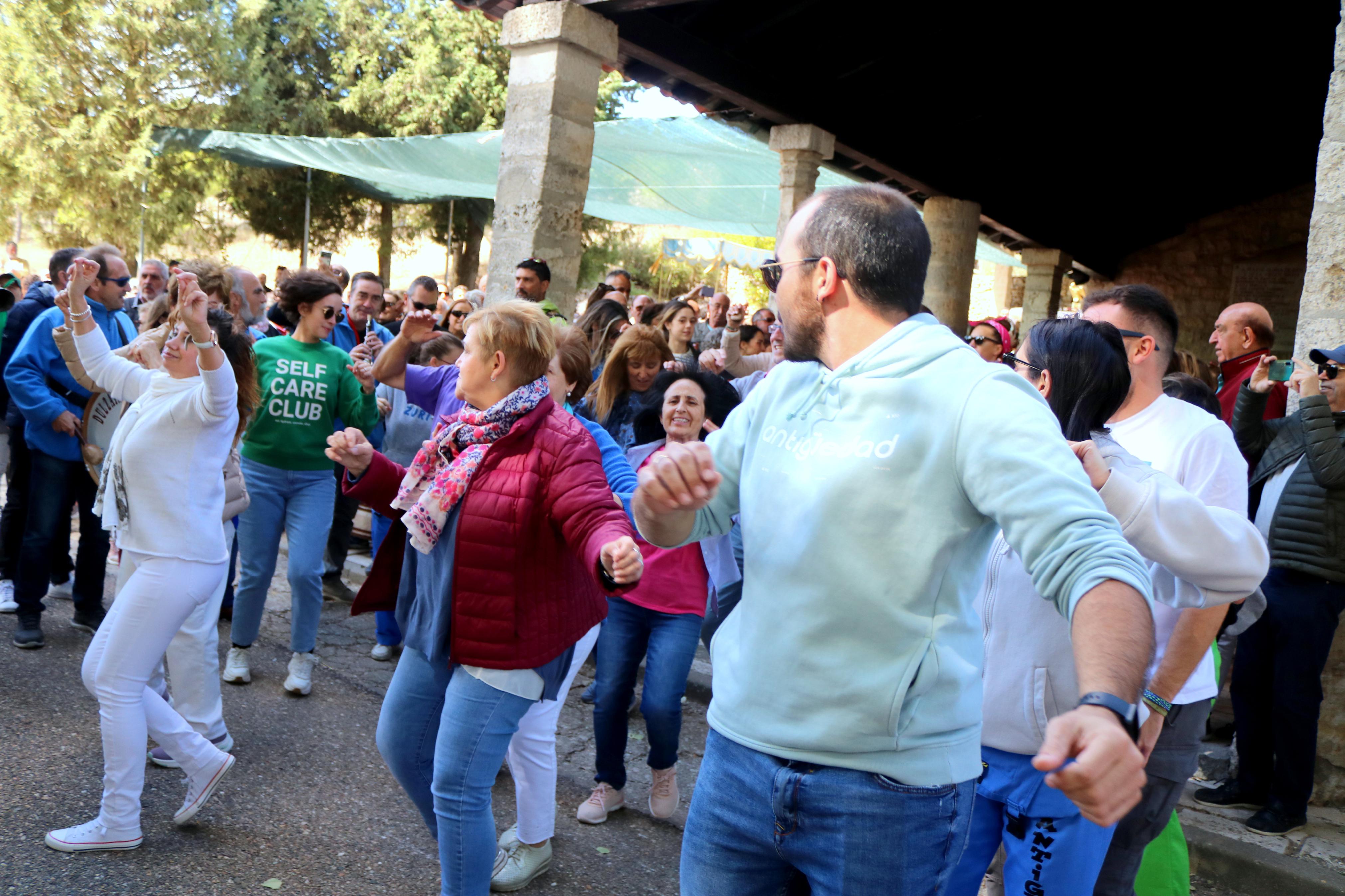 Numerosos cofrades y devotos se reunieron para celebrar la fiesta de Nuestra Señora de Garón