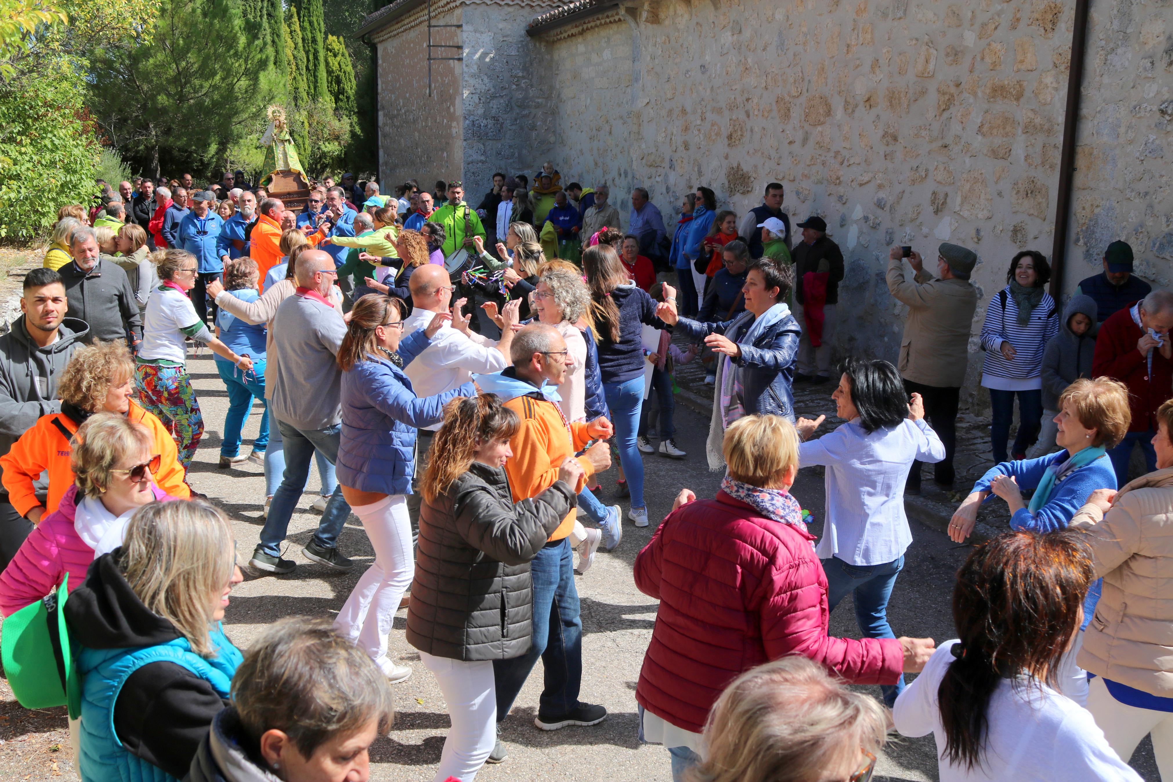 Numerosos cofrades y devotos se reunieron para celebrar la fiesta de Nuestra Señora de Garón