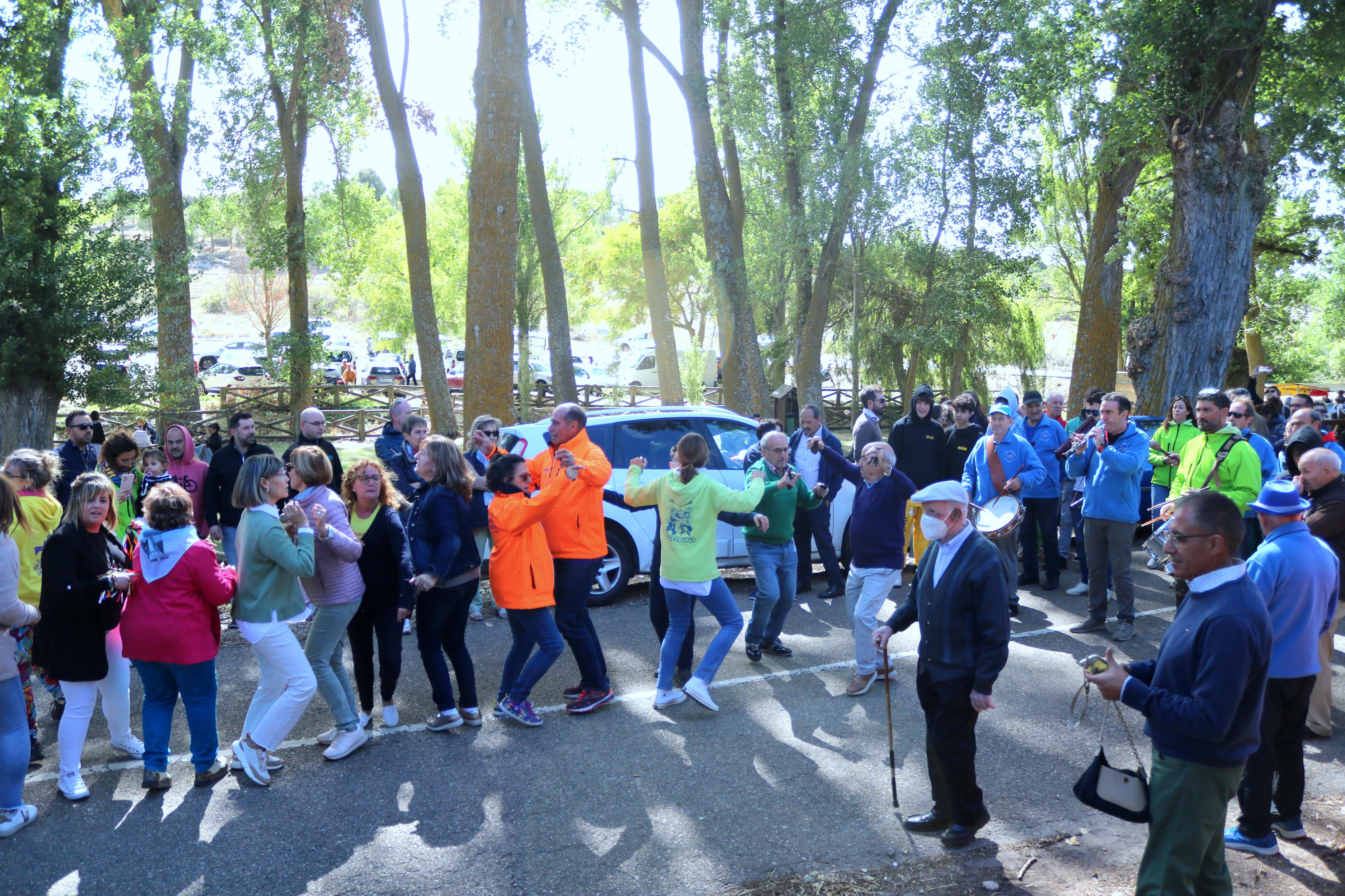 Numerosos cofrades y devotos se reunieron para celebrar la fiesta de Nuestra Señora de Garón