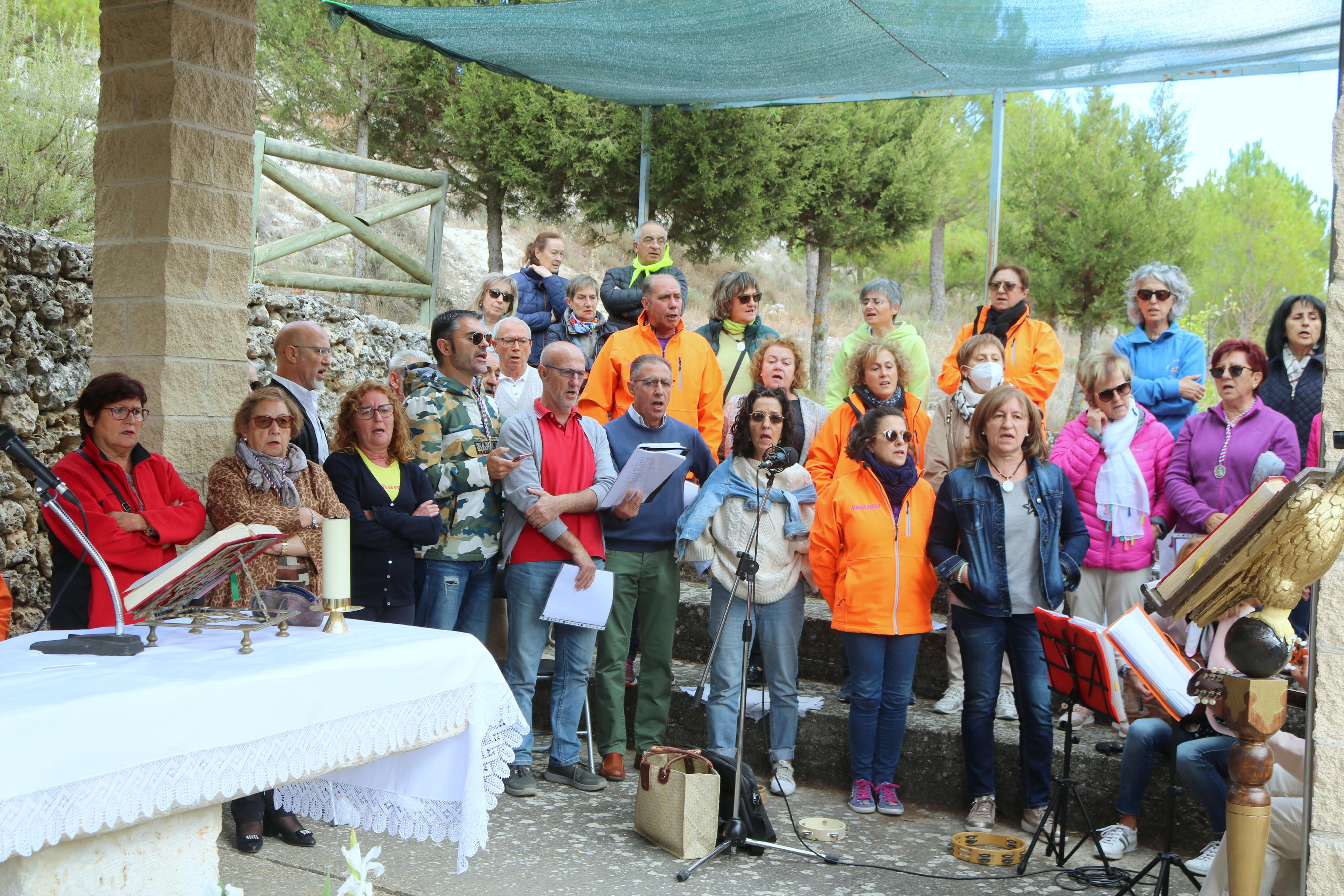 Numerosos cofrades y devotos se reunieron para celebrar la fiesta de Nuestra Señora de Garón