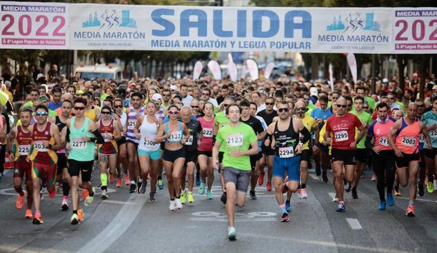 Fotos: La trigésima tercera edición Media Maratón de Valladolid en imágenes (1/2)